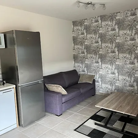 Daire Avec Terrasse Et Parking Securise Arpajon-sur-Cere